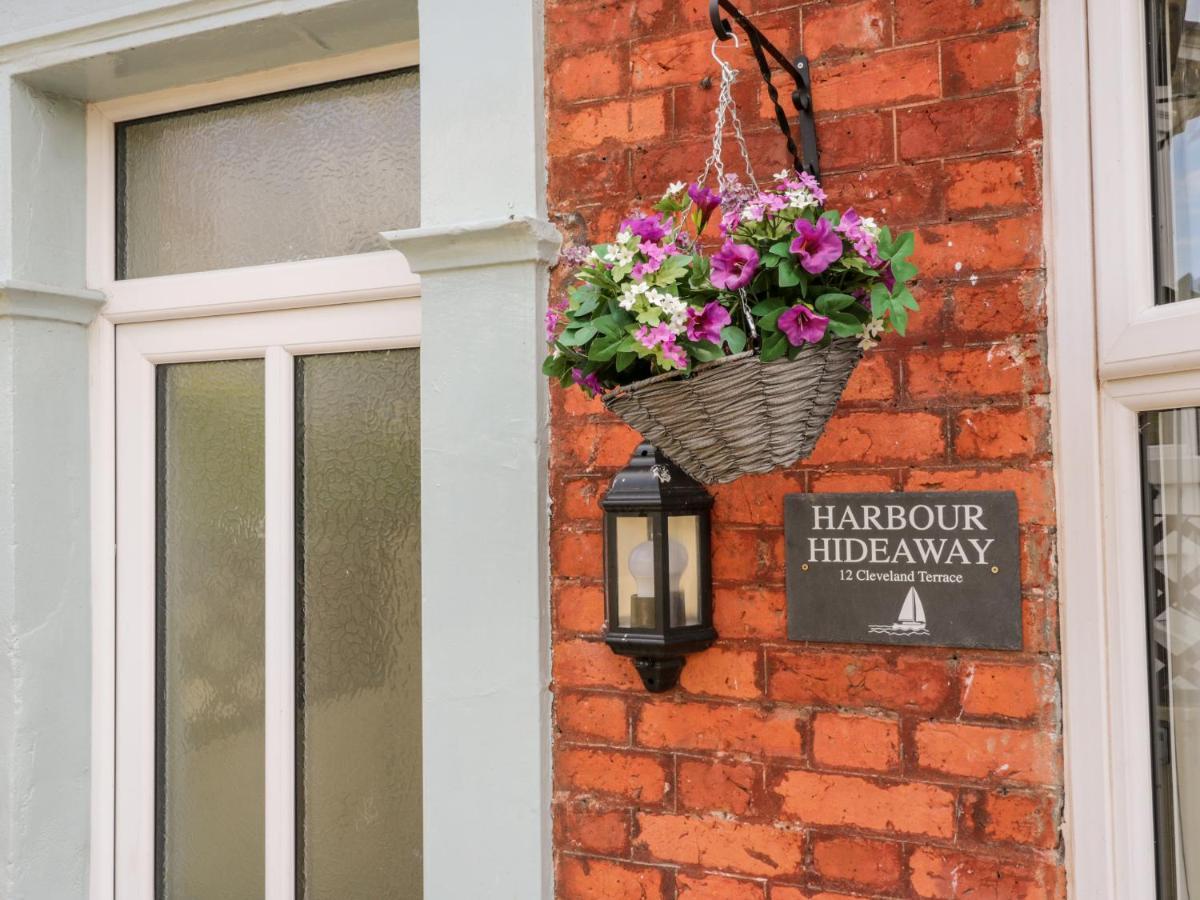 휫비 Harbour Hideaway 빌라 외부 사진